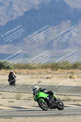 media/Nov-16-2025-Race Pace (Sun) [[8c5fa54630]]/Non Verified Riders (1st 20 Minutes)/4-Turn 16 (1116am)/